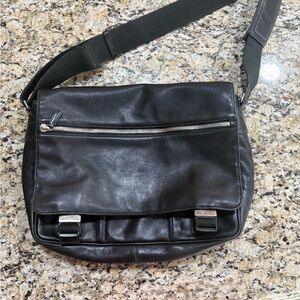 Black Leather Men's Messenger Bag